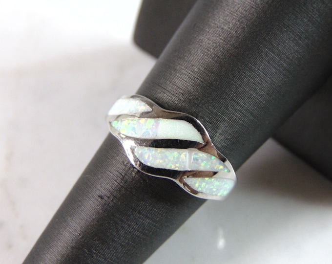 Womens Sterling Silver Modernist Opal Ring 4.1g E3197