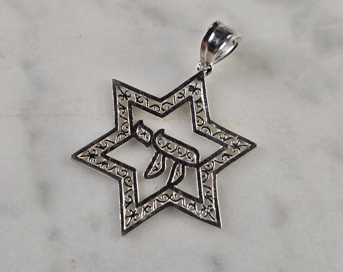 Sterling Silver Jewish Judaica Star of David Chai Pendant, 1.6g E4762