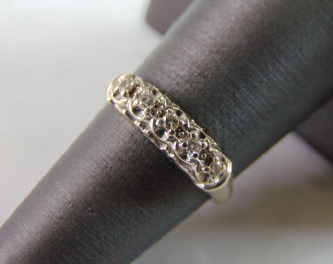 Womens Vintage Estate 14k White Gold Diamond Ring 2.3g  E2867