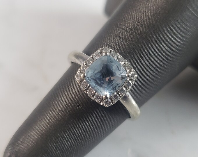 Womens Vintage Estate 10K Gold Aquamarine & Diamond Ring 1.9g E1245