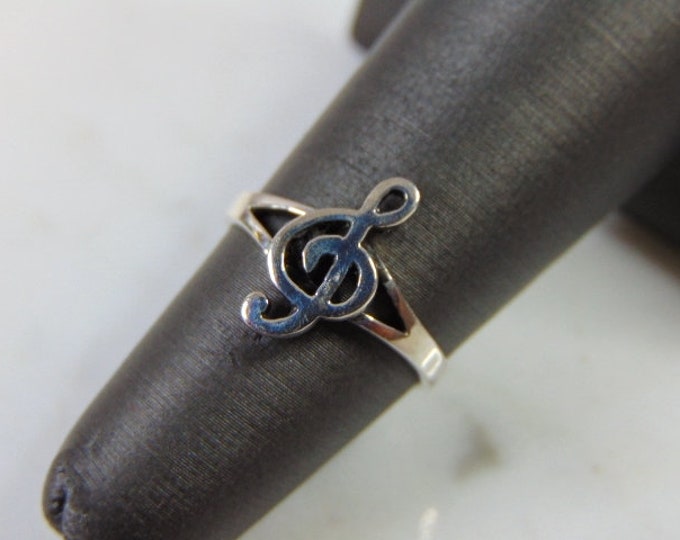 Womens Vintage Estate Sterling Silver Treble Clef Ring 1.2g E5149