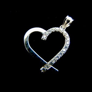 Womens Vintage Estate 14k White Gold Heart Pendant w/ CZ 2.0g E3829
