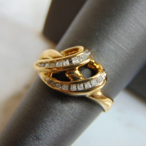 Womens Vintage Estate 10K Yellow Gold Diamond Ring 2.7g E5335