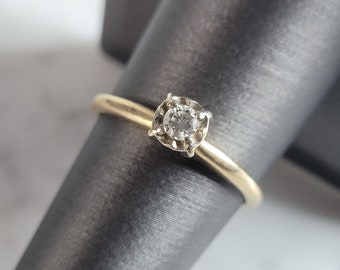 Womens Vintage Estate 14k Gold Diamond Engagement Ring 2.2g #E6061
