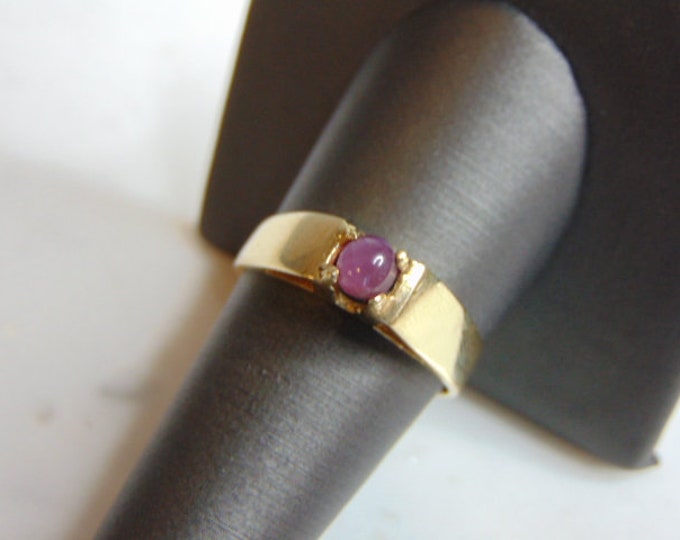 Womens Vintage Estate 14k Gold Ring w/ Pink Stone, 4.4g E848