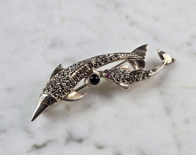 Womens Vintage Estate Sterling Silver Dolphin Brooch 7.8g E1177