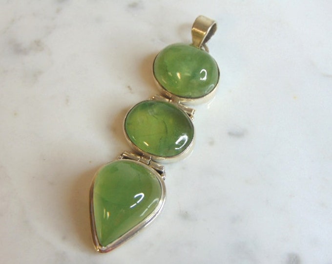 Womens Vintage Estate Sterling Silver Prehnite Colored Pendant 29.2g E5514