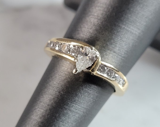 Womens Vintage Estate 14K Yellow Gold Pear Diamond Ring, 5.0g E6622