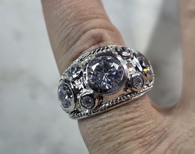 Womens Vintage Estate Sterling Silver CZ Ring 10.0g E1515