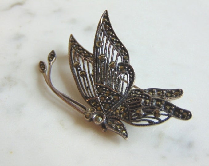 Womens Vintage Estate Sterling Silver Butterfly Brooch 8.4g E5435