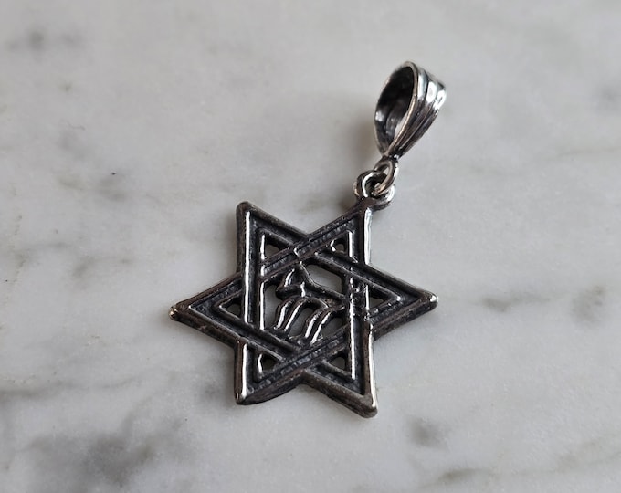 Sterling Silver Jewish Judaica Star of David Chai Pendant, 2.6g E7007