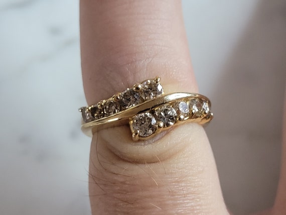 Womens Vintage Estate 18k Gold Diamond Ring 4.1g … - image 7