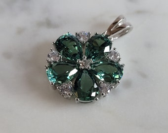 Womens Sterling Silver Modernist CZ Floral Pendant 2.9g E2477