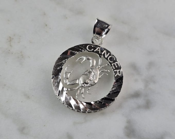 Womens Vintage Estate Sterling Silver Zodiac Cancer Pendant 4.1g E2376