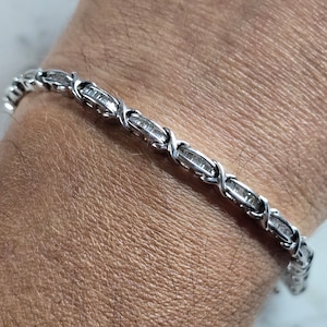 Womens Vintage Estate 10K White Gold Diamond Tennis Bracelet 10.9g E5630