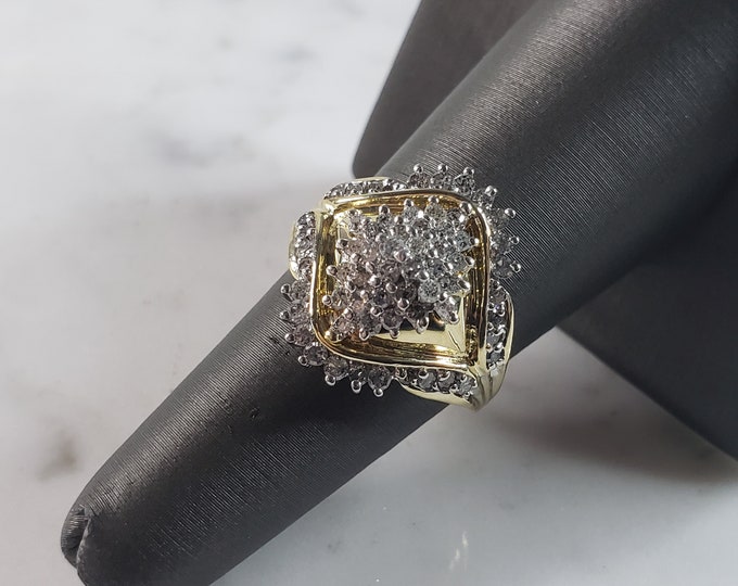 Womens Vintage Estate 10K Gold Diamond Cluster Ring 6.0g #E2922
