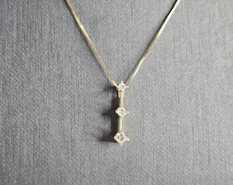 Womens Vintage Estate 14K Yellow Gold Hinged Diamond Pendant Necklace 1.7g E6743