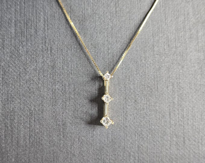 Womens Vintage Estate 14K Yellow Gold Hinged Diamond Pendant Necklace 1.7g E6743