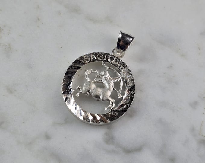 Womens Vintage Estate Sterling Silver Zodiac Sagittarius Pendant 4.1g E2392