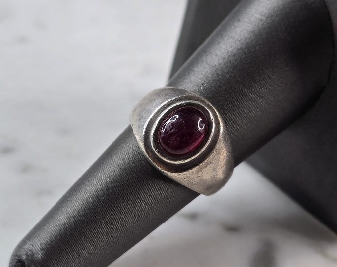 Womens Vintage Estate Sterling Silver Garnet Cabochon Ring 7.1g E7818