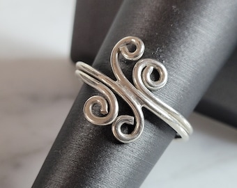Womens Vintage Estate Sterling Silver Modernist Ring 2.2g E7052