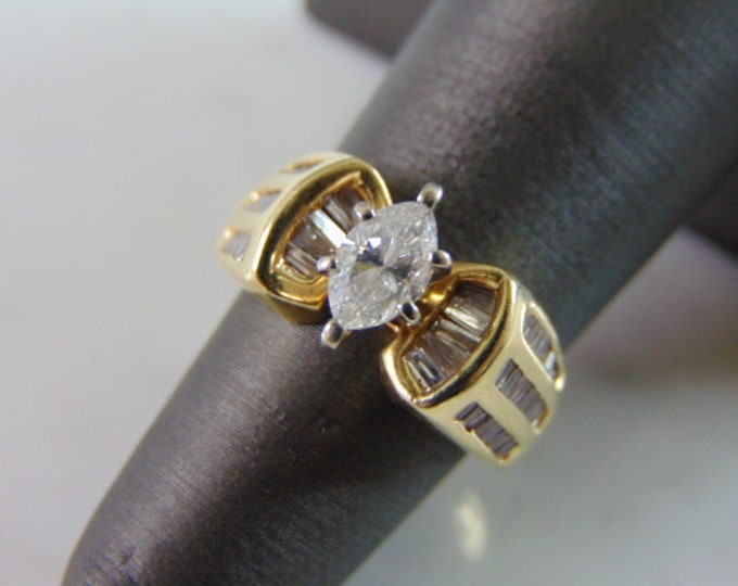 Womens Vintage Estate 14K Yellow Gold Marquise Diamond Ring 6.2g #E2880