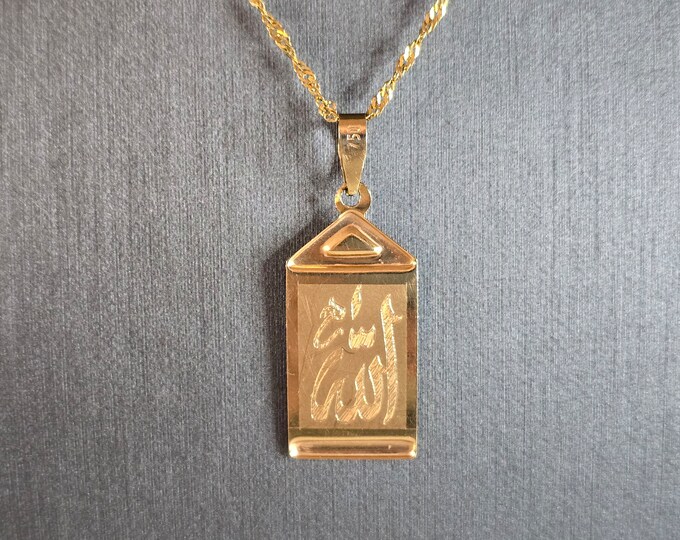 Womens Vintage Estate 18k Yellow Gold Muslim Pendant Necklace 4.3g E7212