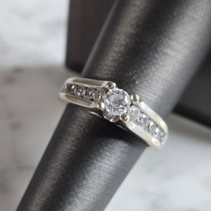 Womens Vintage Estate 14K White Gold Diamond Ring, 5.7g E7457