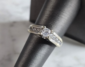 Womens Vintage Estate 14K White Gold Diamond Ring, 5.7g E7457