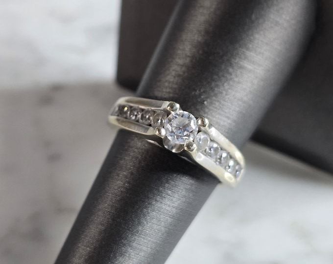 Womens Vintage Estate 14K White Gold Diamond Ring, 5.7g E7457