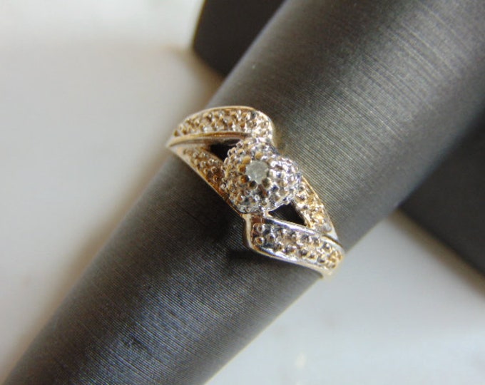 Womens Vintage Estate 10K Yellow Gold Diamond Ring 2.5g E2368