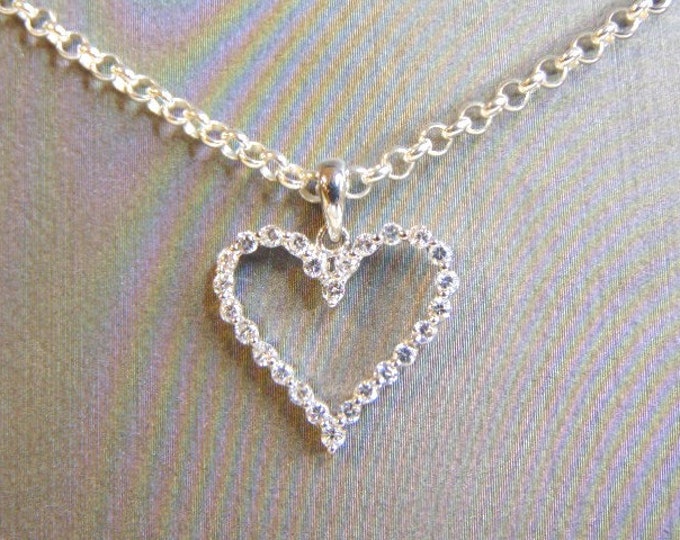 Womens Vintage Sterling Silver Heart CZ Stone Pendant W/ Necklace 6.6g E5078