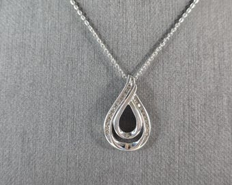 Womens Vintage Sterling Silver Diamond Tear Drop Pendant Necklace 3.4g E7062