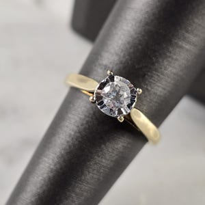 Womens Vintage Estate 10K Yellow Gold Diamond Ring 2.7g E4530