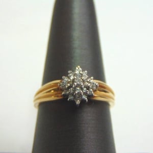 Lovely Women&#39;s Vintage Estate 14K Yellow Gold Diamond Cluster Ring 3.6g E3560