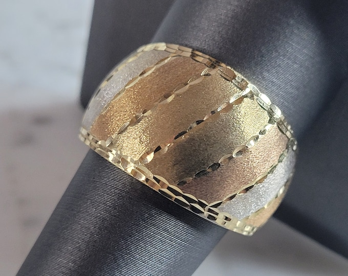 Womens Vintage Estate 14K Multi Tone Gold Ring 2.9g E6293