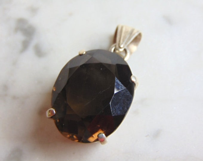 Womens Vintage Estate Sterling Silver Grossular Stone Pendant 11g E4730