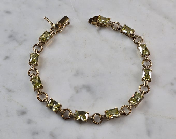 Womens Sterling Silver Gold Tone Peridot Bracelet 13.3g E6677