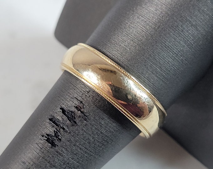 Mens Vintage Estate 14K Yellow Gold Wedding Band Ring 8.3g #E6509