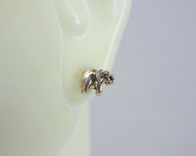 Womens Vintage Estate Sterling Silver Elephant Earrings .8g E2463