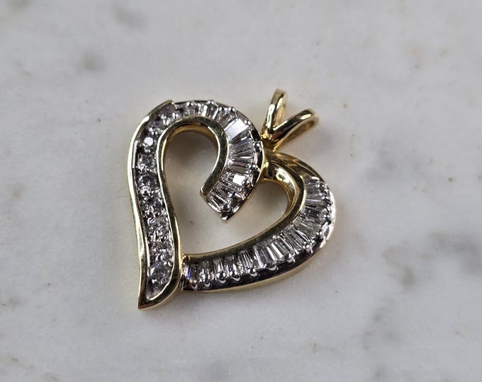 Womens Vintage Estate 14K Yellow Gold Diamond Heart Pendant 4.2g E3418