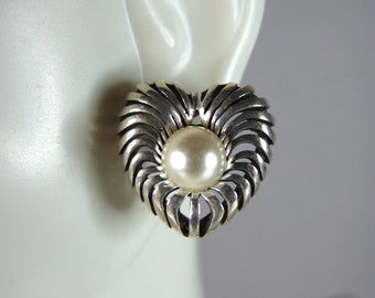 Womens Vintage Estate Sterling Silver Pearl Heart Earrings 7.2g E3079