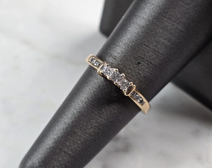 Womens Vintage Estate 10K Yellow Gold Diamond Ring 2.0g E5572