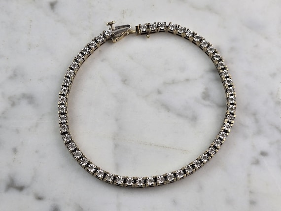 Womens Vintage Estate 10k Gold Diamond Tennis Bracelet 11.6g E980
