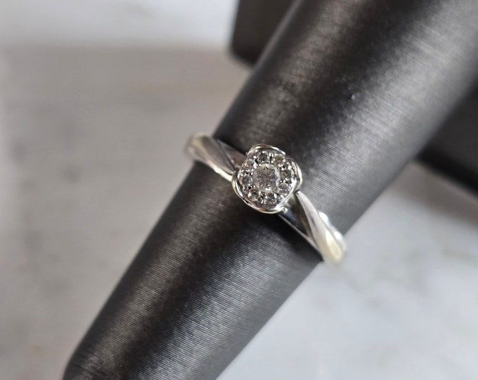 Womens Vintage Estate 10K White Gold Diamond Ring, 2.3g E7571