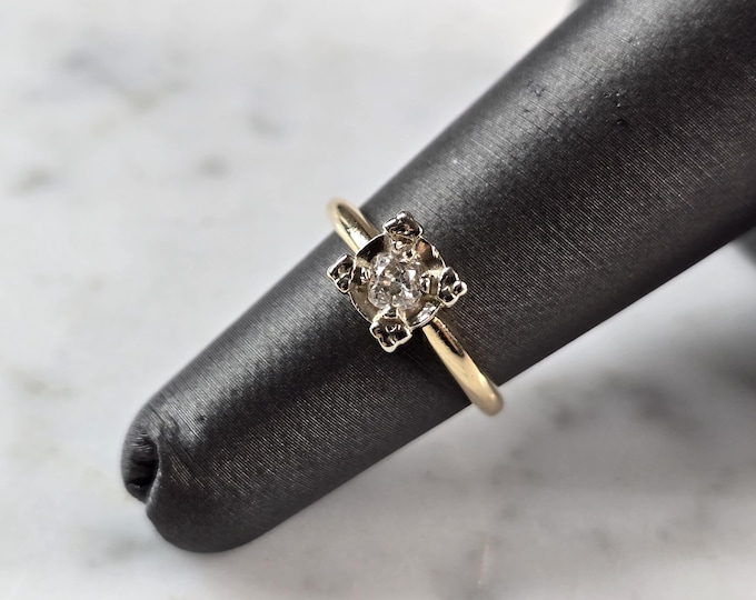 Womens Vintage Estate 14k Gold Diamond Engagement Ring 2.5g E1615