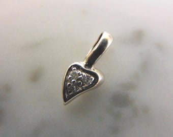 Womens Vintage Estate Sterling Silver Heart Pendant 0.7g E4547