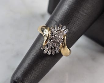 Anel feminino vintage em ouro amarelo 14K com cluster de diamantes, 5,0g #E947
