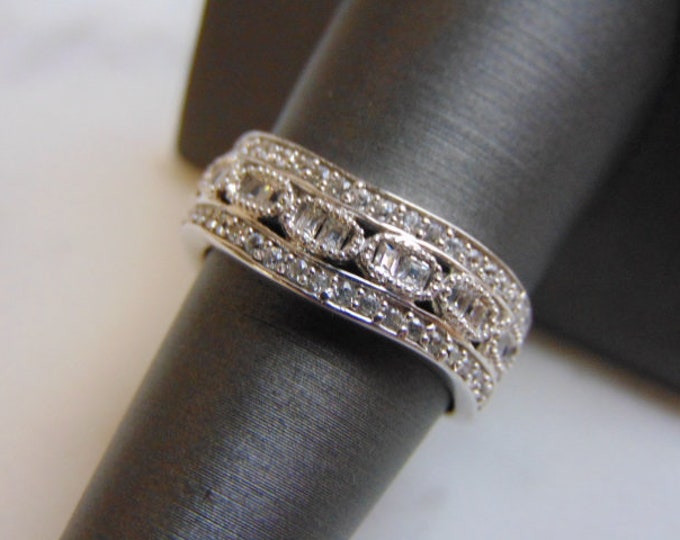 Womens Vintage Estate 18k White Gold Diamond Ring 5.4g  E3525