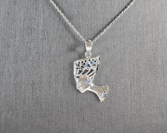 Womens Sterling Silver Queen Nefertiti Pendant Necklace 3.0g E4001